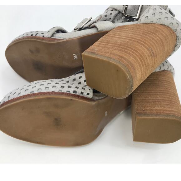 Jeffrey Campbell Brighton Gray Suede Cut Out Chunky Heel Boots Womens 9 - Picture 9 of 10